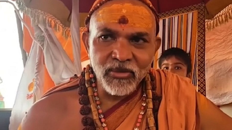 शंकराचार्य अविमुक्तेश्वरानंद ने सीएम योगी पर साधा निशाना, कहा- 'काम राक्षसों का और चोला साधुओं का'