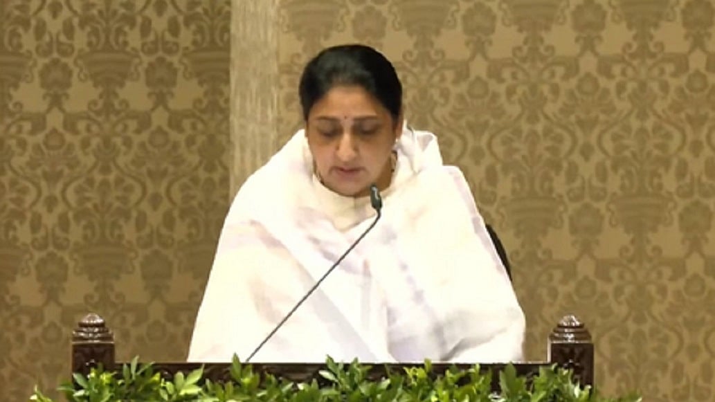 दिवंगत अजित पवार की पत्नी सुनेत्रा पवार ने ली उपमुख्यमंत्री पद की शपथ, महाराष्ट्र की पहली महिला डिप्टी सीएम बनीं