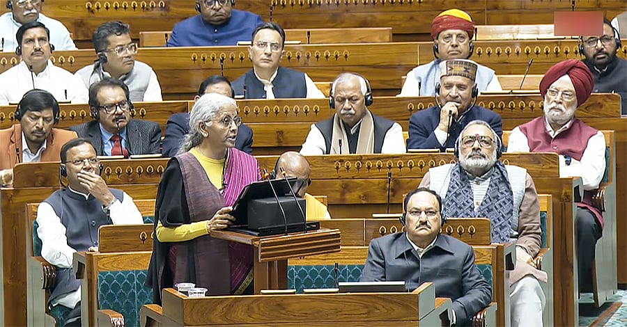 बजट में चुनावी राज्यों पर खास मेहरबानी