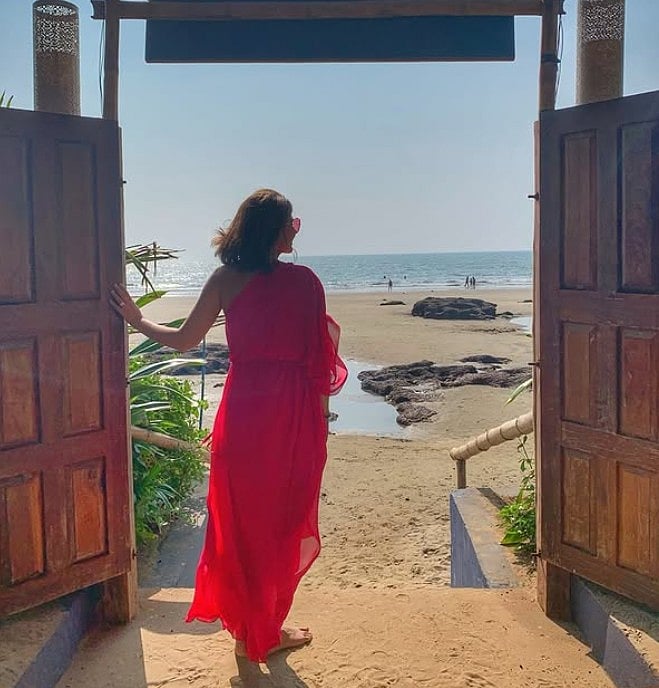 सिनेजीवन: रोहित शेट्टी के घर फायरिंग पर प्रोड्यूसर्स गिल्ड ऑफ इंडिया का रुख सख्त और जानें अभिषेक बच्चन की अनकही कहानी