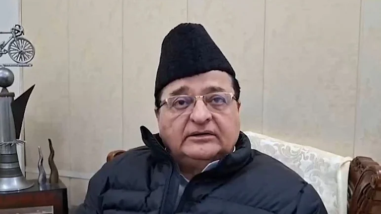 सीएम ममता बनर्जी के समर्थन में उतरे एसटी हसन