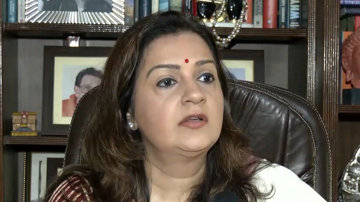 शिवसेना (यूबीटी) सांसद प्रियंका चतुर्वेदी