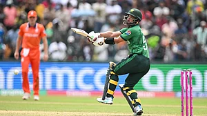 नीदरलैंड के खिलाफ हार से बाल-बाल बचा पाकिस्तान