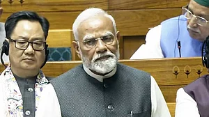 फिर फंस गया बेचारा गरीब का बेटा, कहीं झोला उठाकर निकलना न पड़ जाए!