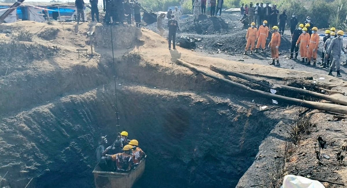 मेघालय: कोयला खदान विस्फोट स्थल से दो और शव मिले, मृतकों की संख्या 27 हुई, कई लोग अब भी लापता