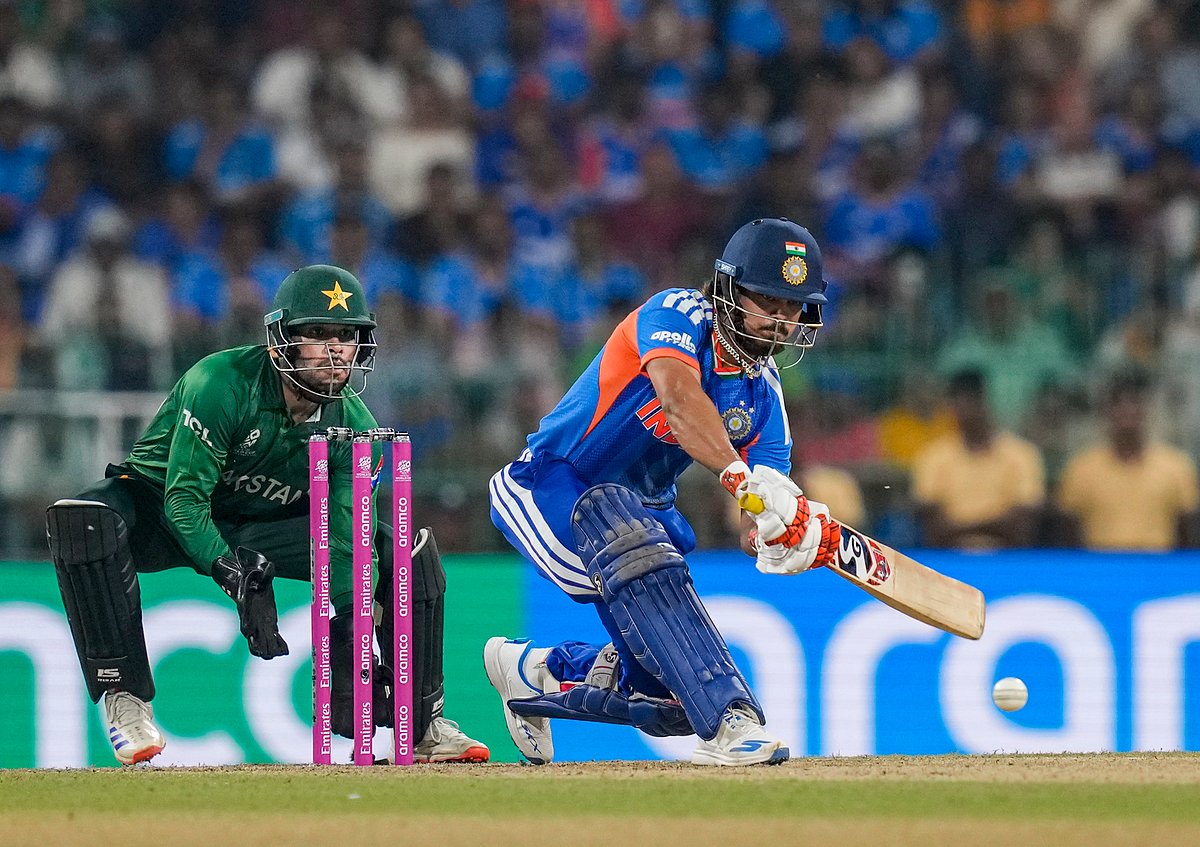 T20 World Cup 2026: कोलंबो में ईशान किशन का तूफान, भारत ने पाकिस्तान को दिया 176 रन का लक्ष्य