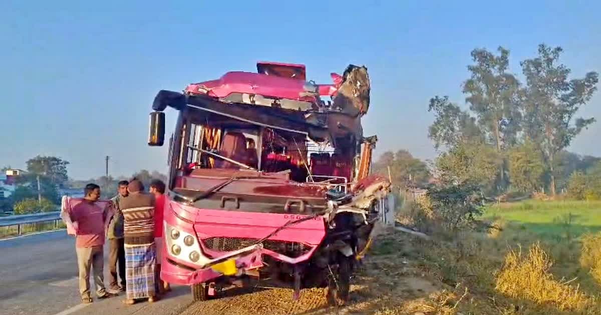 बिहार में बड़ा हादसा, स्कूली बच्चों को लेकर टूर पर निकली बस दुर्घटनाग्रस्त, दो शिक्षकों की मौत, कई बच्चे घायल