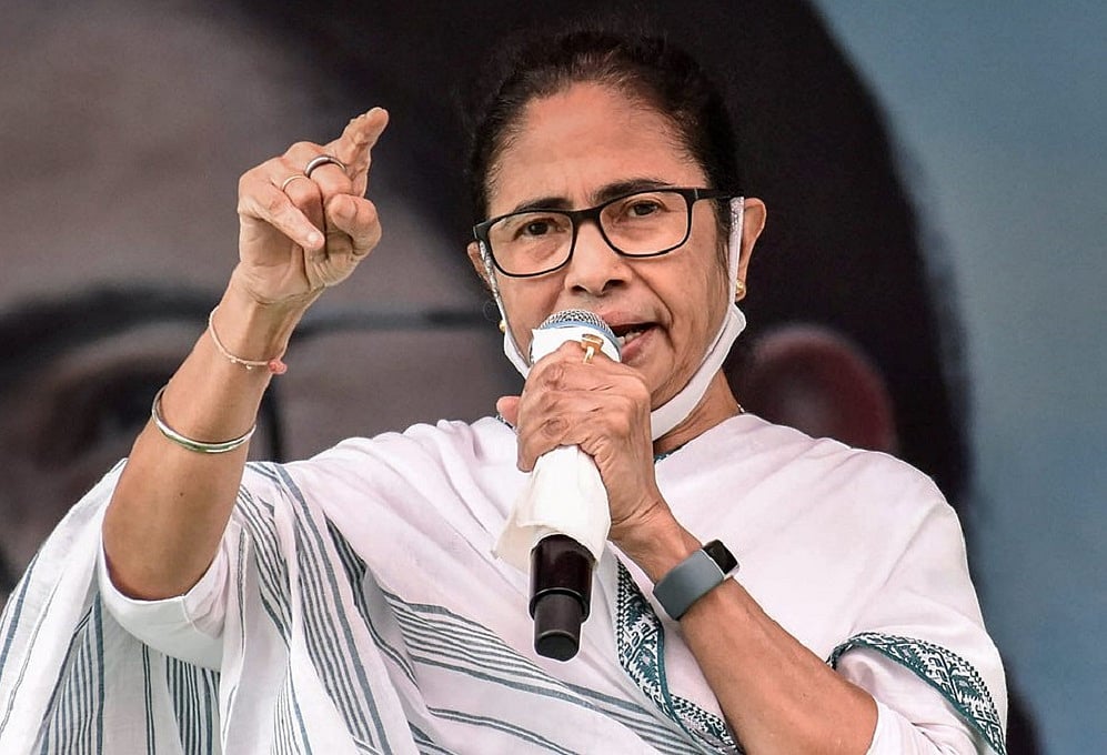 ममता बनर्जी ने निर्वाचन आयोग को 'तुगलकी आयोग' बताया, मतदाता सूचियों में हेरफेर का आरोप लगाया