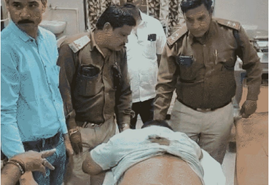 MP: रायसेन में वन विभाग के पूर्व कर्मचारी ने डिप्टी रेंजर सहित दो को मारी गोली, खुद को लगाई फांसी