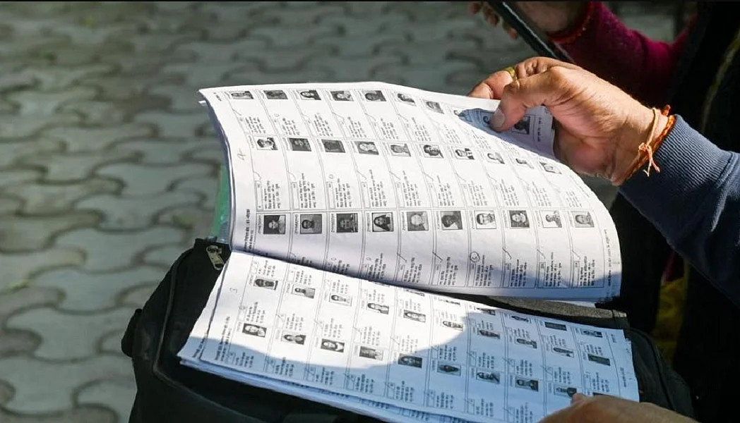 गुजरात: SIR के बाद अंतिम मतदाता सूची में वोटर की संख्या 4.40 करोड़, मसौदा सूची से 5 लाख वोटर बढ़े