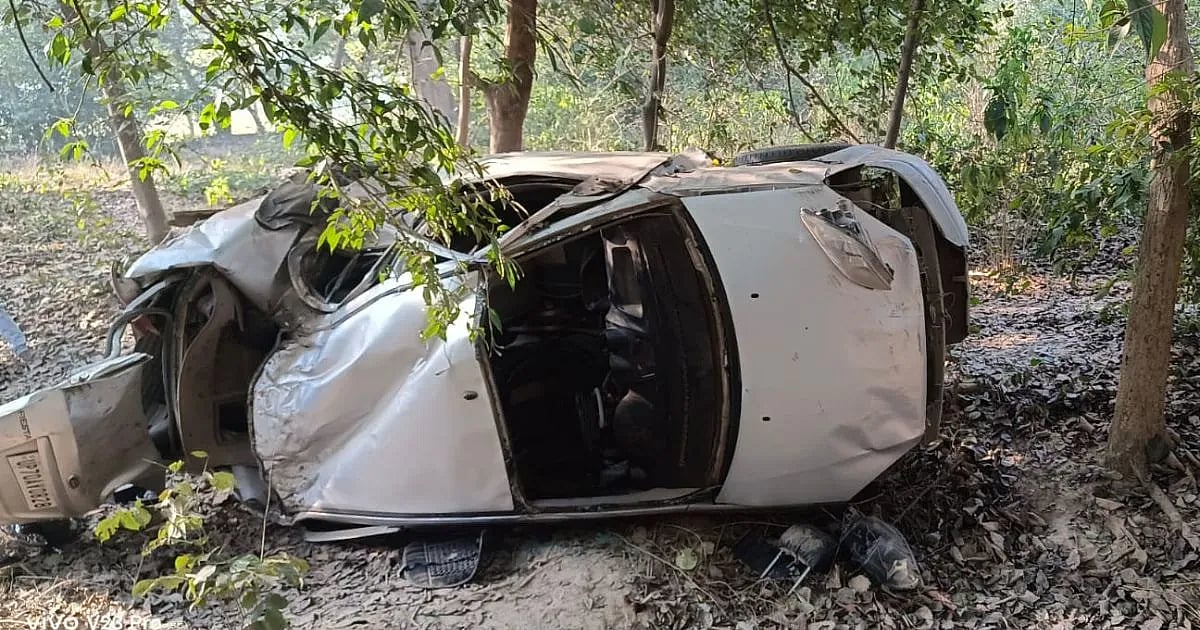 उत्तर प्रदेश: रायबरेली में पलटी तेज रफ्तार कार, तीन की मौत, दो गंभीर रूप से घायल