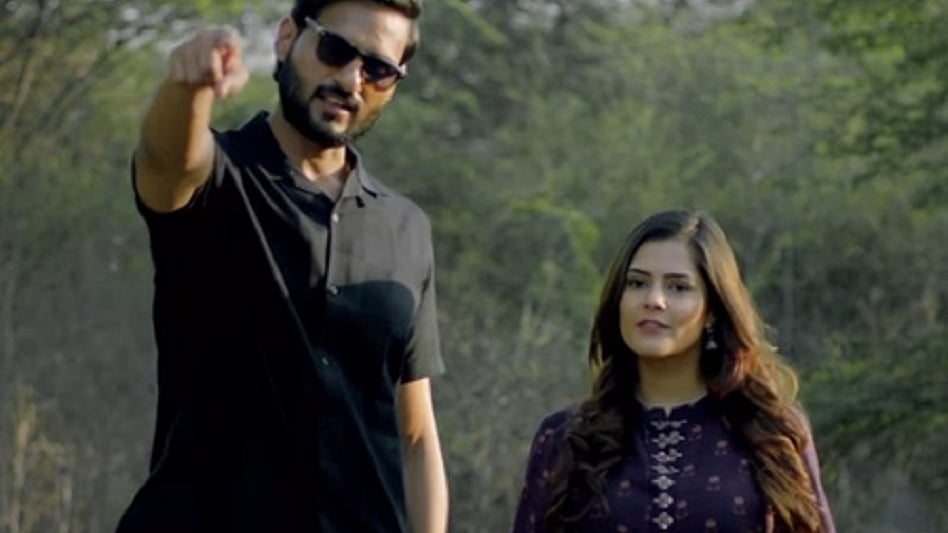 'घूसखोर पंडत' के बाद 'यादव जी की लव स्टोरी' पर बवाल, संभल में जोरदार विरोध-प्रदर्शन, जलाए पोस्टर