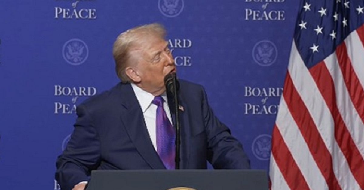 अगले 10 दिनों में ईरान पर हो सकता है बड़ा हमला! बोर्ड ऑफ पीस की पहली बैठक में ट्रंप ने दिया संकेत