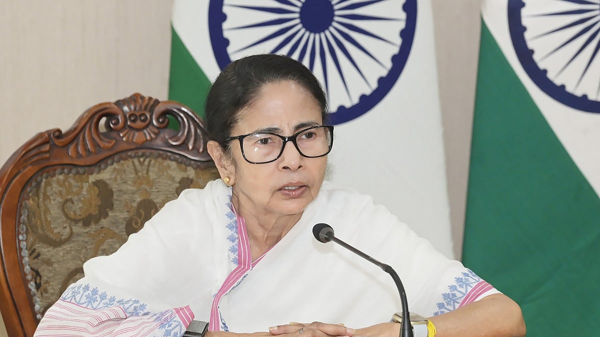 PM मोदी द्वारा रामकृष्ण परमहंस के लिए 'स्वामी' शब्द पर CM ममता बनर्जी ने जताई आपत्ति