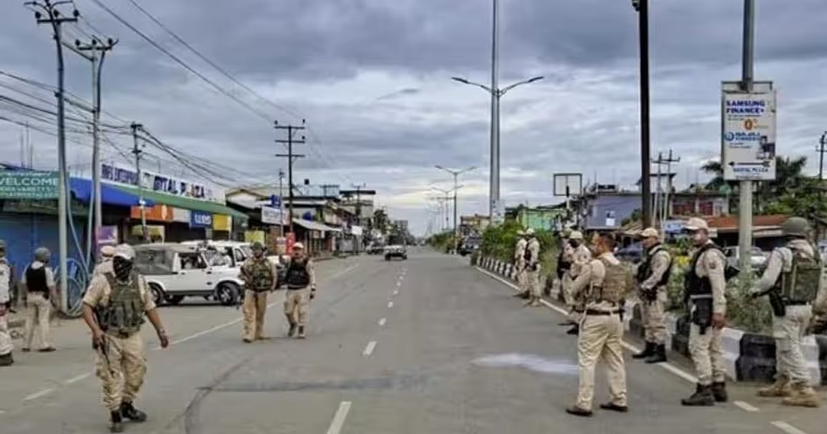मध्य प्रदेश के जबलपुर दो पक्षों में झड़प, पथराव के बाद इलाके में तनाव, सुरक्षा व्यवस्था कड़ी