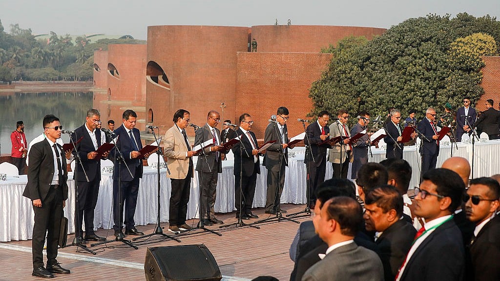 बांग्लादेश: नई सरकार के हाथ में आ तो गई बागडोर, लेकिन राजनीतिक संघर्ष शुरु होने के आधार भी हो गए हैं तैयार