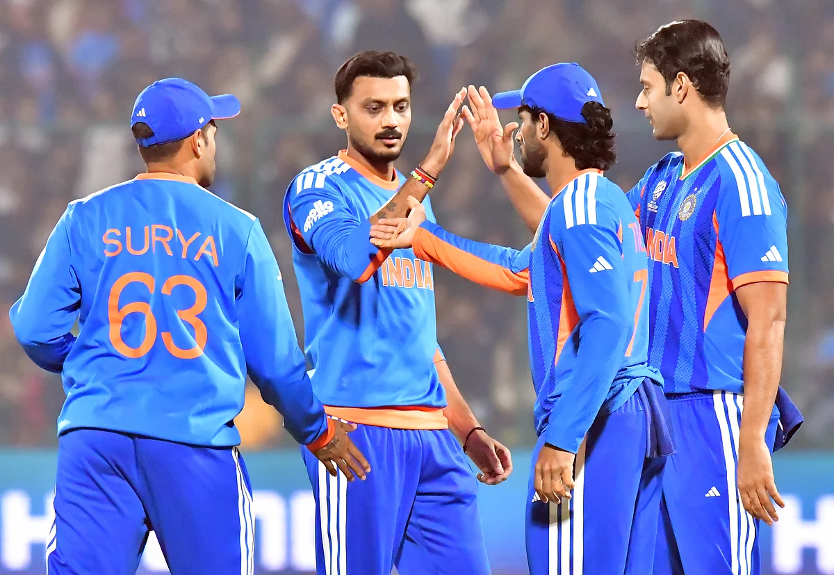 T20 World Cup: अक्षर पटेल को क्यों किया  गया ड्रॉप? सहायक कोच रायन टेन ने खुद किया ये बड़ा खुलासा  