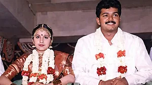 अभिनेता से नेता बने विजय की पत्नी संगीता ने दायर की तलाक की याचिका, एक्स्ट्रा मैरिटल अफेयर का लगाया आरोप