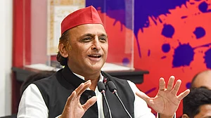 बड़ी खबर LIVE: अखिलेश यादव का NCERT विवाद को लेकर BJP पर निशाना, 'भाजपाई सरकार चला रहे हैं या मनमानी का सर्कस?'