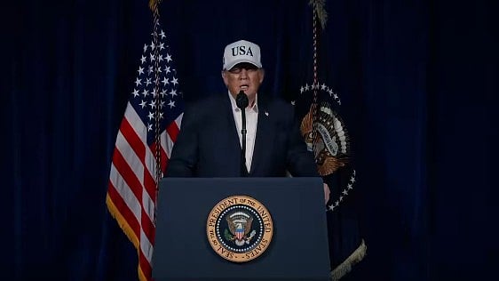 ट्रंप ने तेहरान पर हमले का मकसद 'सरकार गिराना' बताया