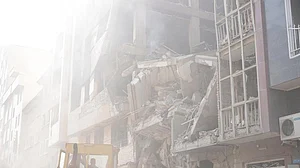 Israel Attack Iran: इजरायल में भारतीय दूतावास ने अपने नागरिकों के लिए जारी की एडवाइजरी, ईरान पर हमले से तनाव