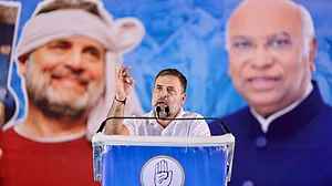 अमेरिका से ट्रेड डील में नरेंद्र मोदी ने पूरा देश बेच दिया, यह भारतीय किसानों को बर्बाद कर देगा: राहुल गांधी