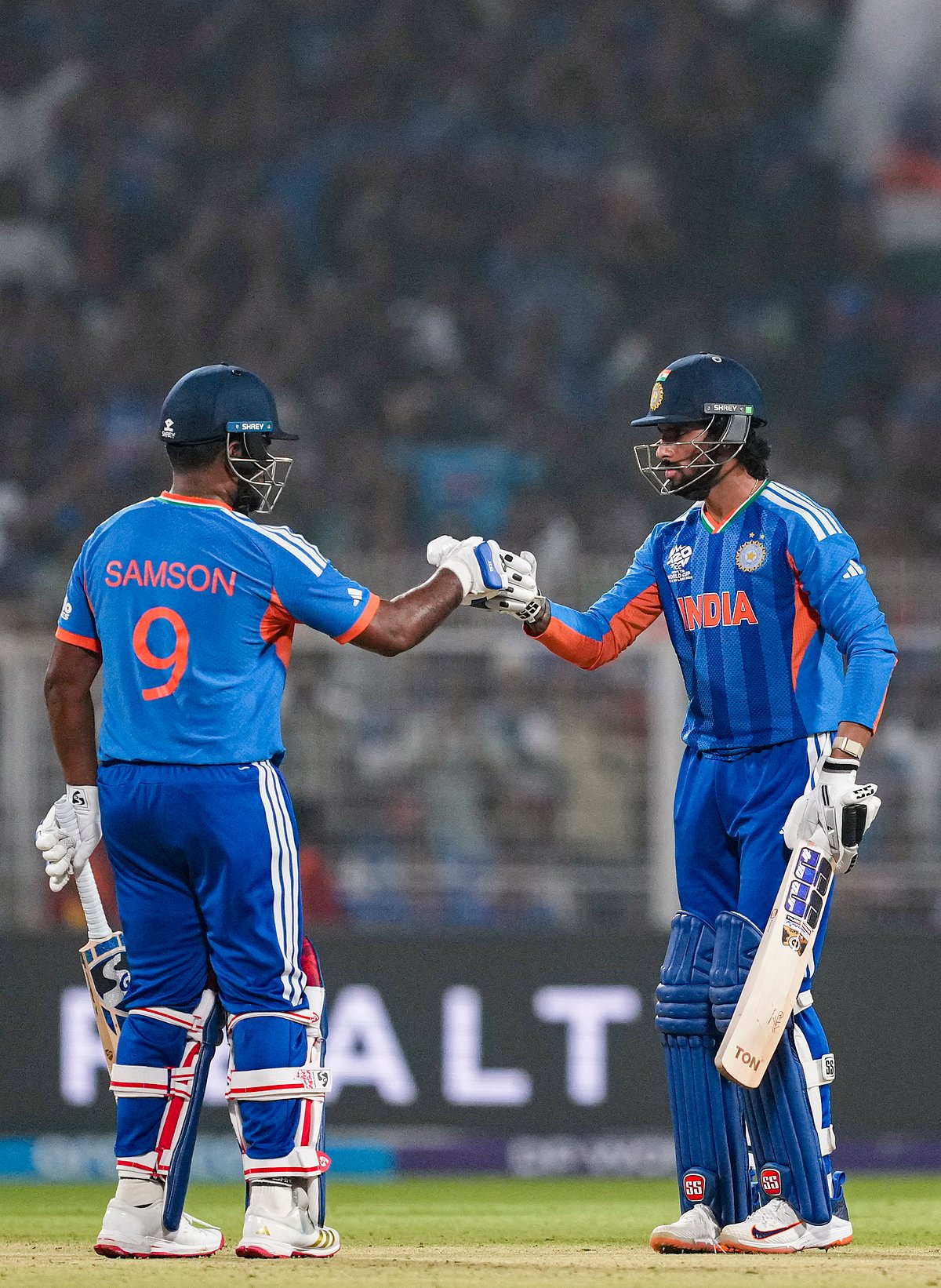 बड़ी खबर LIVE: भारत ने वेस्टइंडीज को 5 विकेट से रौंदा, सेमीफाइनल में पहुंचा, संजू ने खेली शानदार पारी