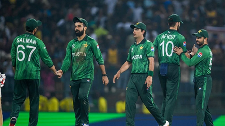 पाक क्रिकेट बोर्ड ने पाकिस्तानी टीम पर लगाया 50 लाख का जुर्माना, वर्ल्ड कप में खराब प्रदर्शन की मिली सजा