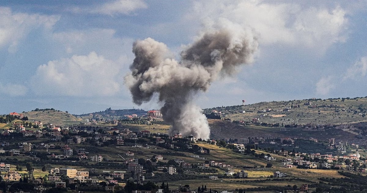 बड़ी खबर LIVE: US-इजरायल और ईरान की जंग में कूदा हिज्बुल्लाह, हाइफा में दागे 6 रॉकेट, कुवैत में भी हमला