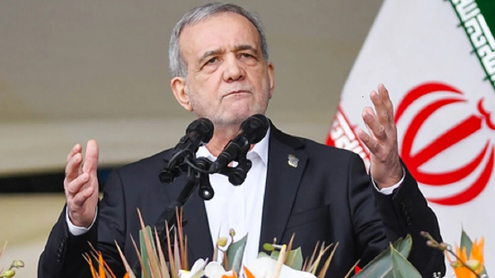 ईरानी राष्ट्रपति पेजेशकियान का दावा- ईरान अभी रुका नहीं, हालात पर है पूरी नजर