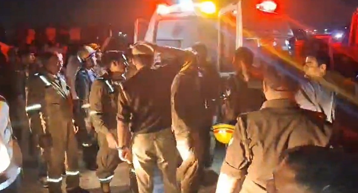 होली पर बड़ा हादसा! गाजियाबाद के खोड़ा कॉलोनी में भीषण आग, 20 से ज्यादा झुलसे, 150 लोग सुरक्षित निकाले गए