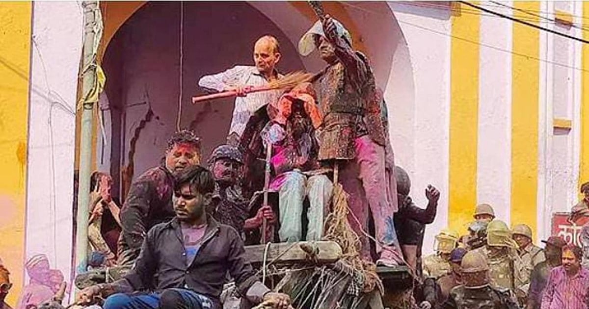 उत्तर प्रदेश: शाहजहांपुर में सैकड़ों को नजरबंद कर 'शांतिपूर्ण तरीके' से निकला 'लाट साहब' का जुलूस
