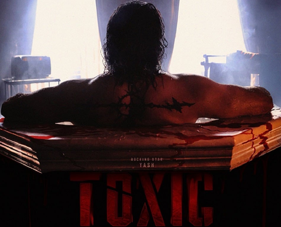 जंग के कारण टली यश की 'टॉक्सिक' की रिलीज डेट और राजपाल ने सोशल मीडिया की खबरों को बताया मनगढ़ंत