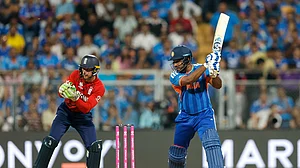 टी20 वर्ल्ड कप: वानखेडे़ में सैमसन का तूफान, भारत ने इंग्लैंड को दिया 254 रन का विशाल टारगेट