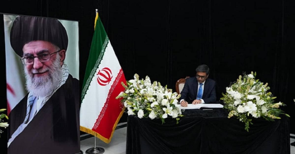 भारत ने खामेनेई के निधन पर शोक व्यक्त किया, विदेश सचिव मिसरी ने ईरानी दूतावास पहुंचकर दी श्रद्धांजलि