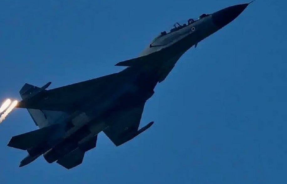 असम से उड़ा वायु सेना का सुखोई-30 लड़ाकू विमान हुआ लापता, अचानक रडार से हुआ गायब, खोज अभियान शुरू