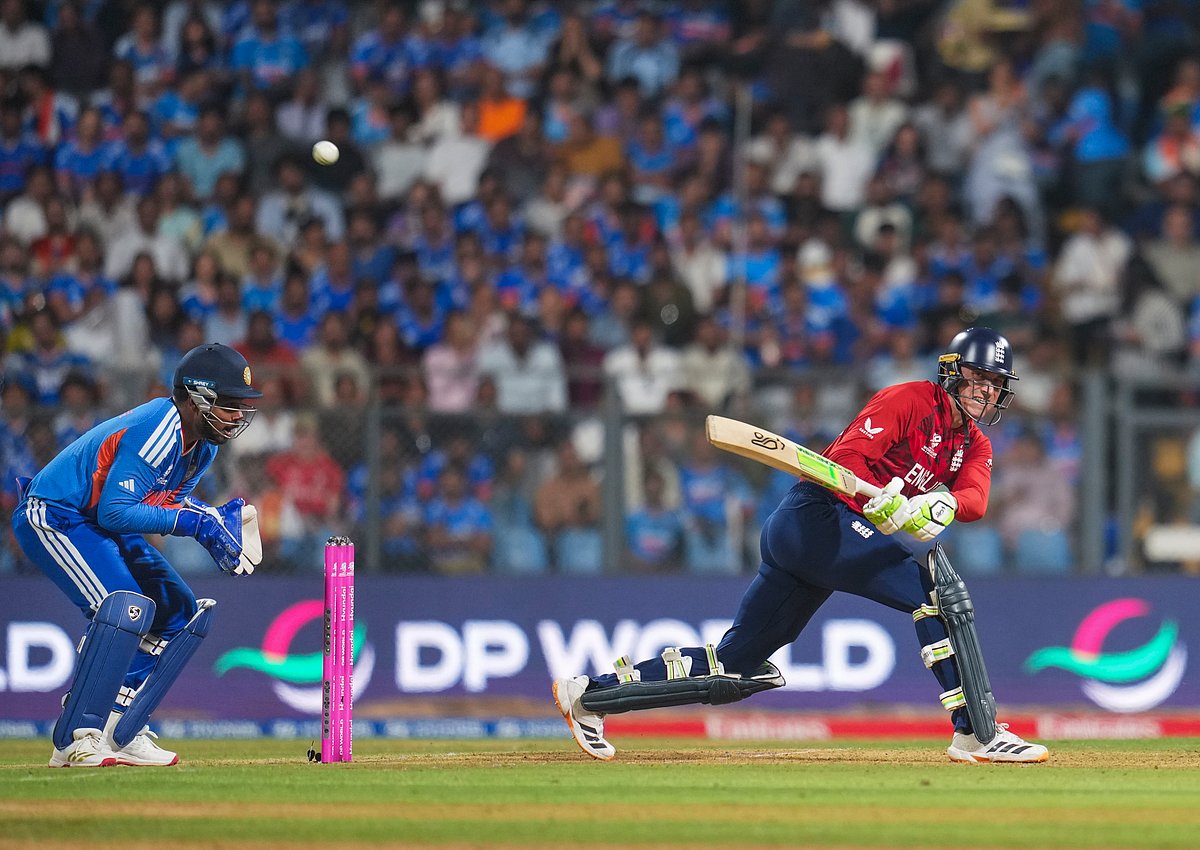 बड़ी खबर LIVE: टी20 वर्ल्ड कप में भारत ने इंग्लैंड को 7 रनों से हराया, फाइनल में न्यूजीलैंड से होगी टक्कर