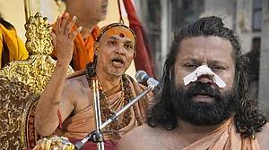 अविमुक्तेश्वरानंद के खिलाफ केस दर्ज कराने वाले आशुतोष ब्रह्मचारी पर ट्रेन में जानलेवा हमला, नाक काटने की कोशिश