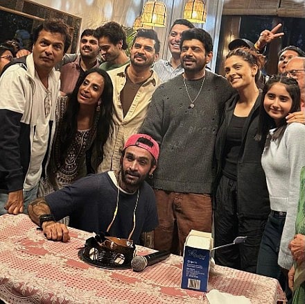 सिनेजीवन: 'अल्फा' बनकर सिल्वर स्क्रीन पर छाएंगी आलिया और सतीश कौशिक को जैकी श्रॉफ ने दी श्रद्धांजलि