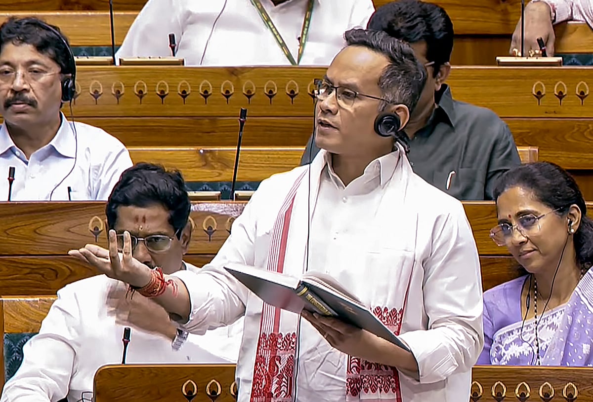 गौरव गोगोई ने मंगलवार को लोकसभा अध्यक्ष ओम बिरला पर पक्षपात का आरोप लगाया