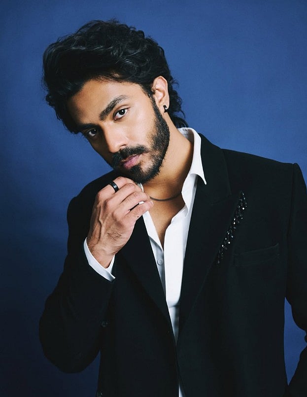 सिनेजीवन: बादशाह के 'टिटरी' गाने पर भड़कीं सोना मोहपात्रा और अंकिता कोंवर ने मिलिंद सोमन के लिए लिखा इमोशनल नोट 