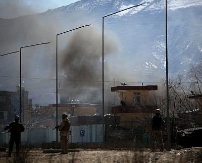 पाकिस्तान और अफगानिस्तान के बीच लड़ाई हुई तेज, पाक का काबुल, कंधार पर हवाई हमला, तालिबान का नागरिकों को मारने का दावा