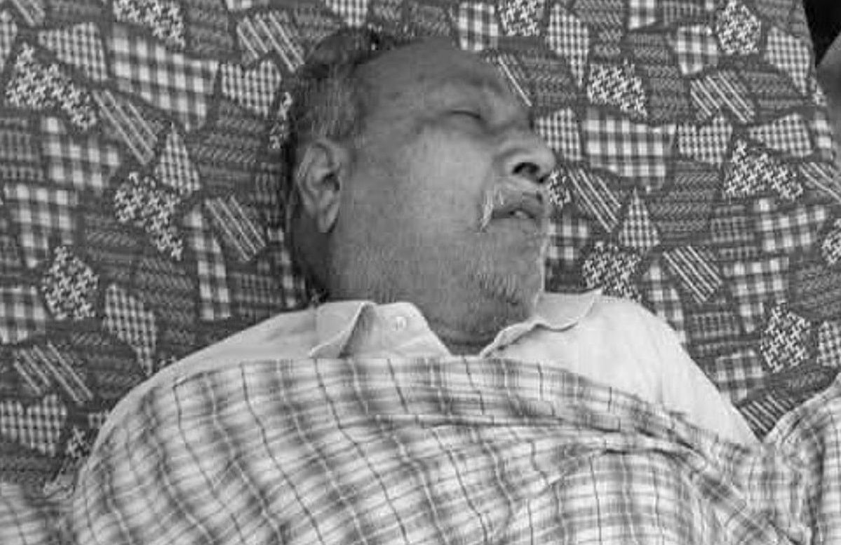 रसोई गैस संकट से देश में पहली मौत, LPG की लाइन में लगे बुजुर्ग को आया हार्ट अटैक, बारी आने से पहले थम गई सांस