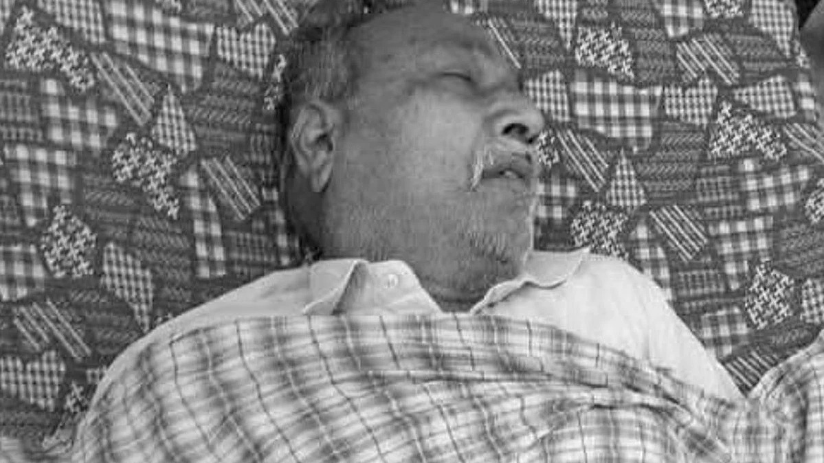 रसोई गैस संकट से देश में पहली मौत, LPG की लाइन में लगे बुजुर्ग को आया हार्ट अटैक, बारी आने से पहले थम गई सांस