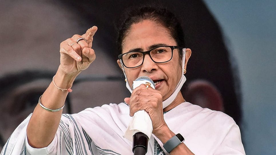 ममता बनर्जी ने ईद से पहले अधिकारियों के तबादलों पर सवाल उठाए