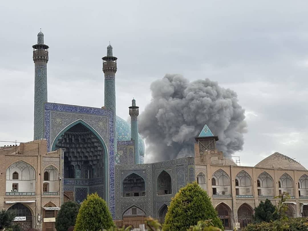 ईरान में 56 ऐतिहासिक स्थलों को नुकसान