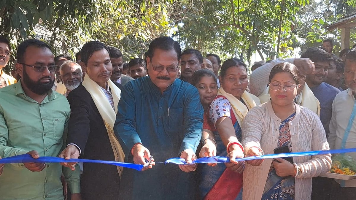 पश्चिम बंगाल: TMC विधायक खगेश्वर रॉय ने पार्टी पद से दिया इस्तीफा, टिकट ना मिलने से थे नाराज 