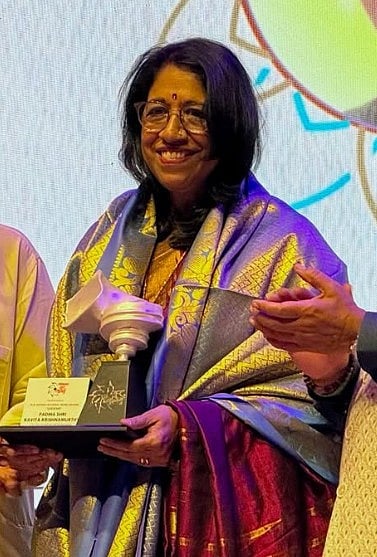 सिनेजीवन: बादशाह लंदन में कर रहे सैर-सपाटा और कैटरीना कैफ की बर्थडे पार्टी में भिड़े बॉलीवुड के दो बड़े खान