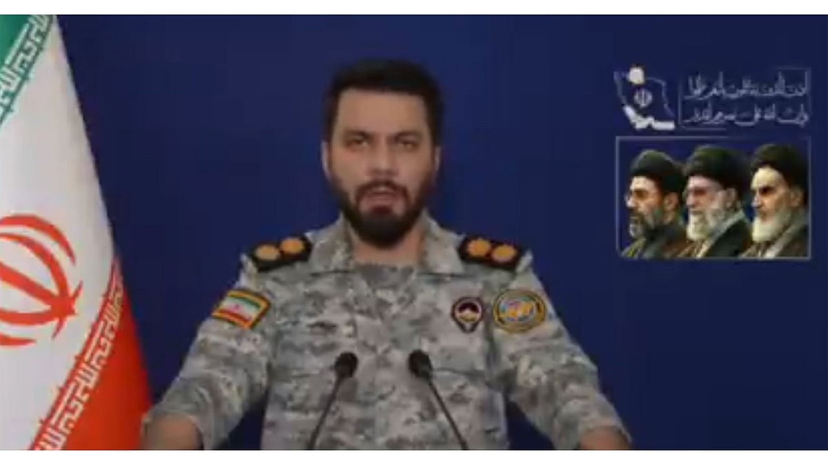 ईरान ने उड़ाया ट्रंप के दावों का मजाक, कहा-अमेरिकी खुद से ही बातचीत कर रहे हैं...