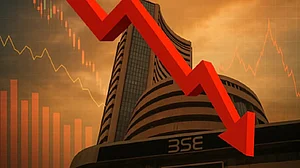 मध्य पूर्व में तनाव का असर! वित्त वर्ष के आखिरी सत्र में सेंसेक्स 1,635 अंक गिरकर बंद